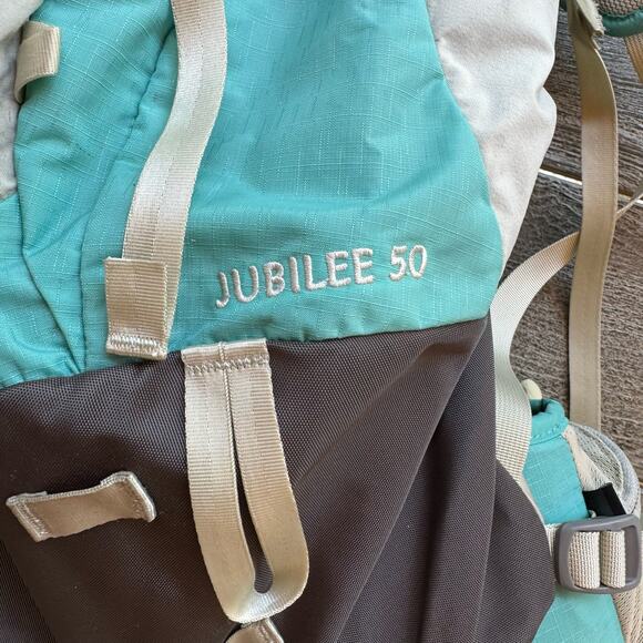 Sierra Designs Women’s Jubilee 50 Backpack in Ocean - Picture 8 of 10
